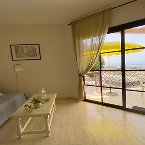 https://la-tajea-del-turno.in-canary-islands.com